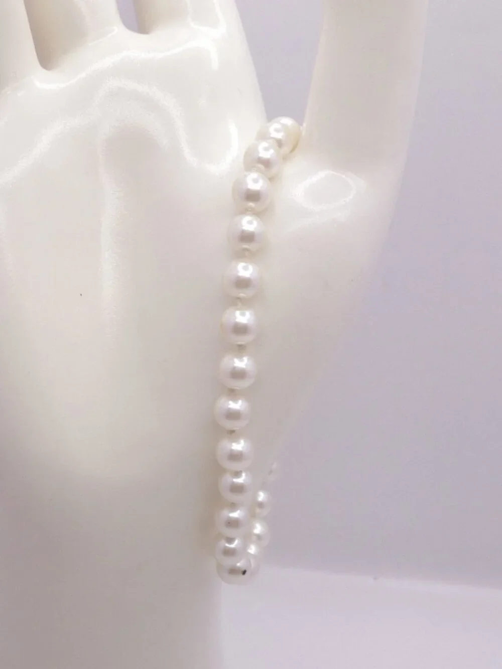 Napier Faux Pearl Bracelet White Hand Knotted Signed 7 1/4 - 7 3/4" Perfect - Picture 3 of 7